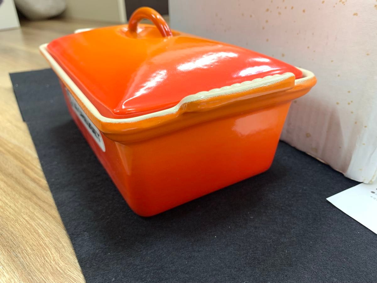 未使用品 ルクルーゼ 廃盤品テリーヌレクタングル 22cm オレンジ 未
