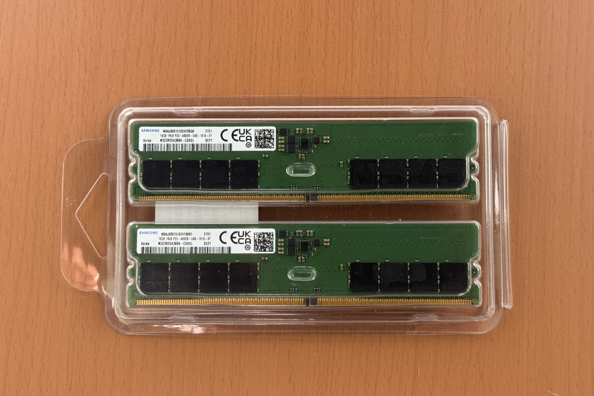 SAMSUNG製DDR5-4800 16GB×2 32GB OCで5600駆動で動作確認｜Yahoo