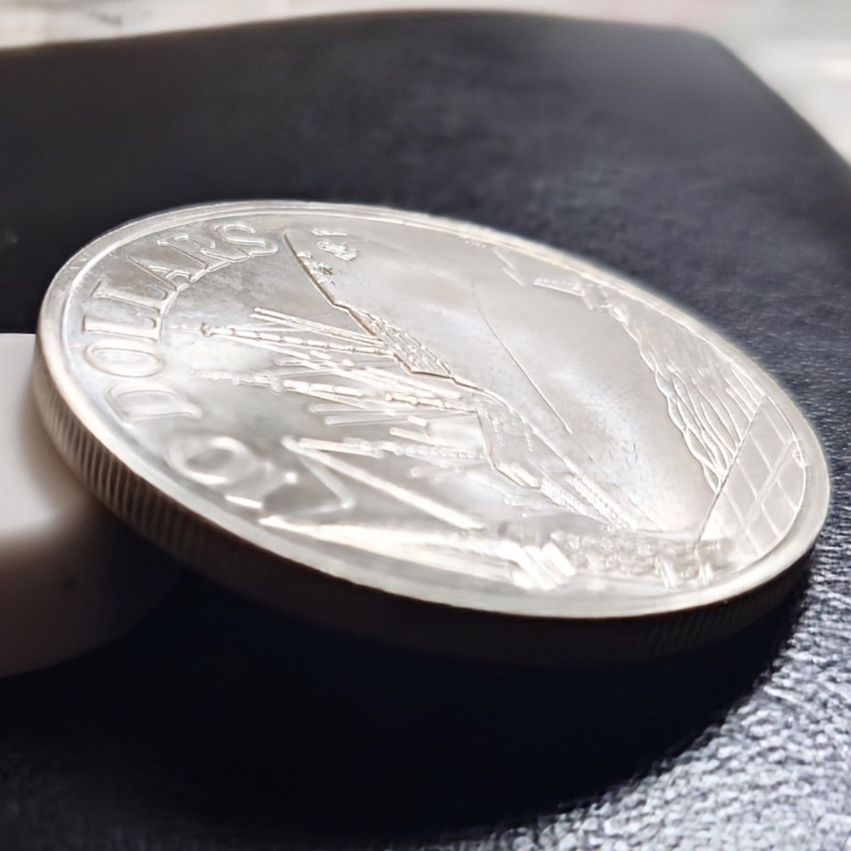 1977年 シンガポール銀貨 10ドル シンガポール独立10周年記念銀貨 大型