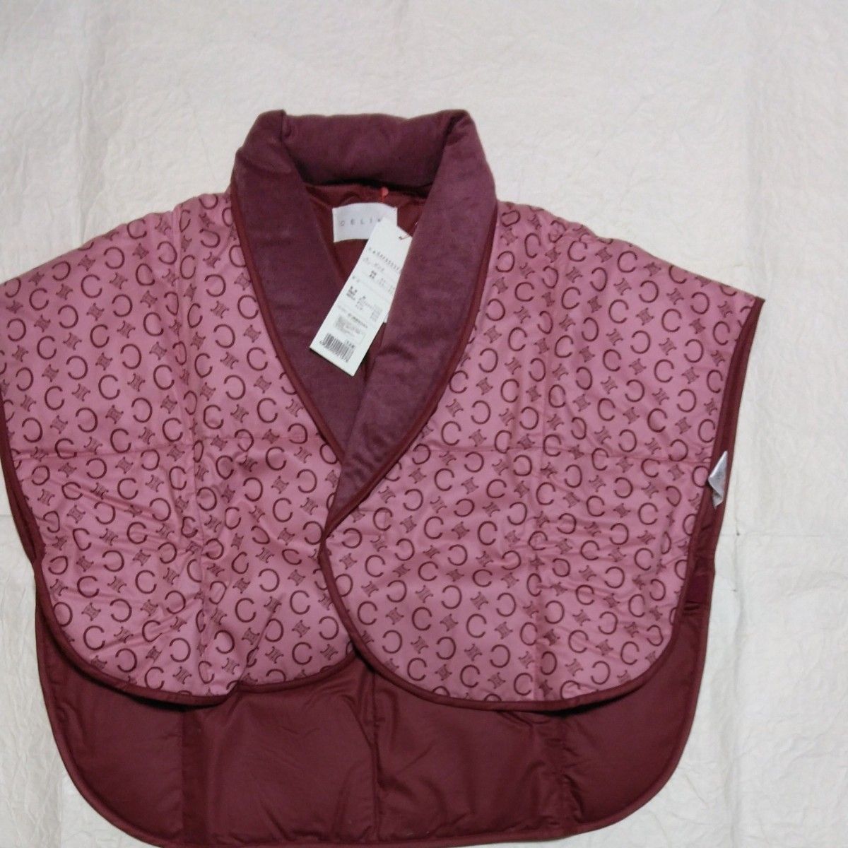 CELINE セリーヌ 西川産業 マカダム柄 羽毛肩当て ピンク 未使用箱入り