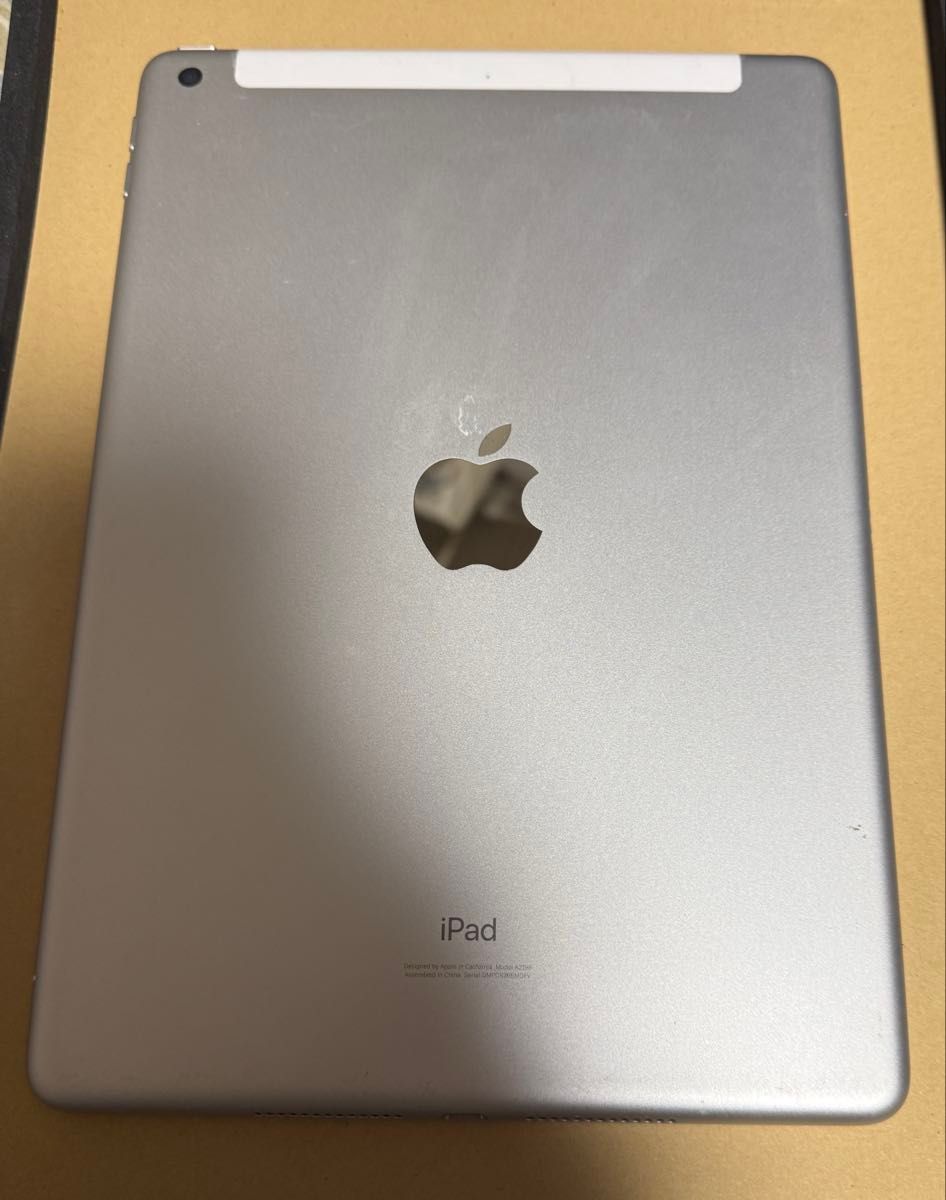 最終価格 iPad 第7世代 10 2インチ Wi-Fi+cellular 32GB simロック解除