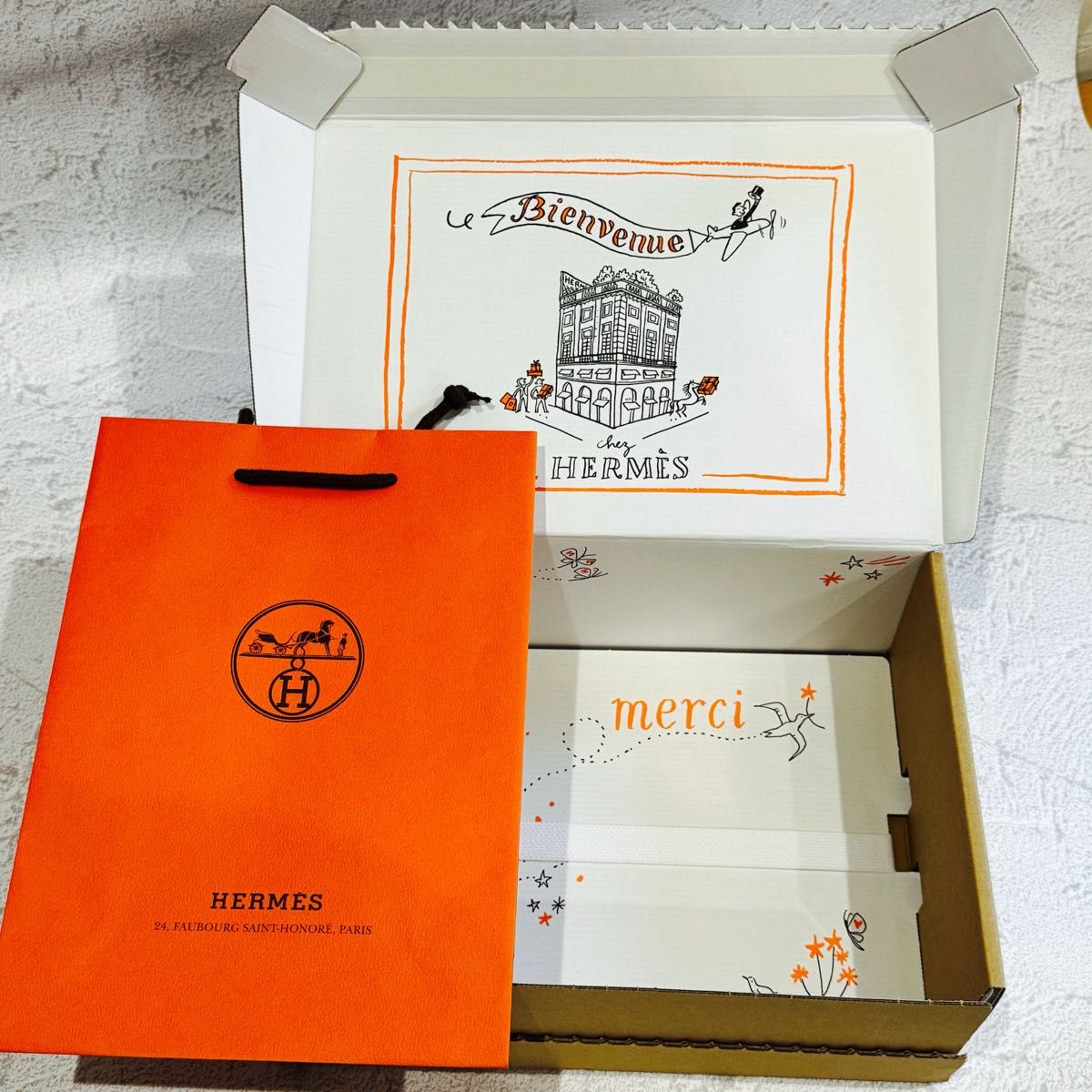 HERMES エルメス ショッパー 紙袋 エルメス梱包箱 オンラインストア