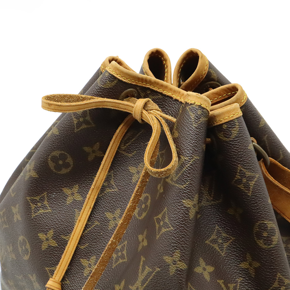 LOUIS VUITTON ルイ ヴィトン モノグラム ノエ ショルダーバッグ