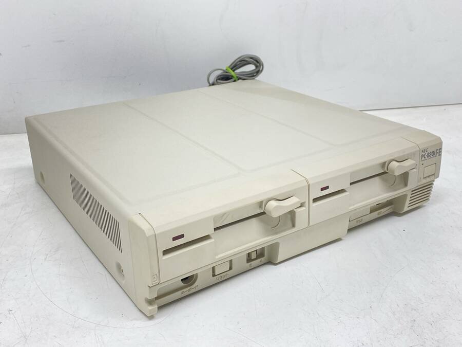 NEC PC-8801FE2 パソコン 本体 ジャンク NEC PC-8801FE2 パソコン 本体
