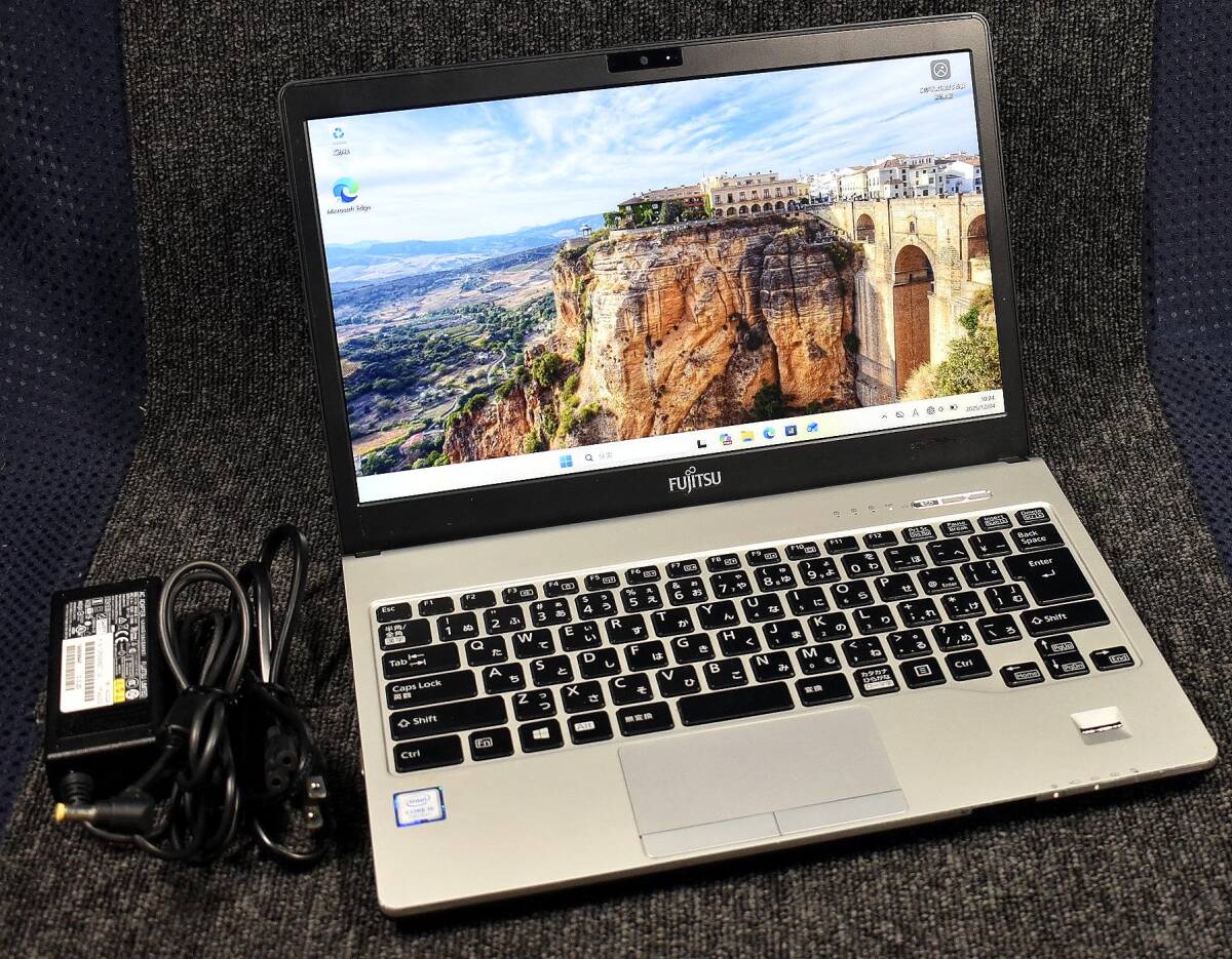 富士通 LIFEBOOK S937/T (SSD 256GB/Win11インストール済) (Corei5