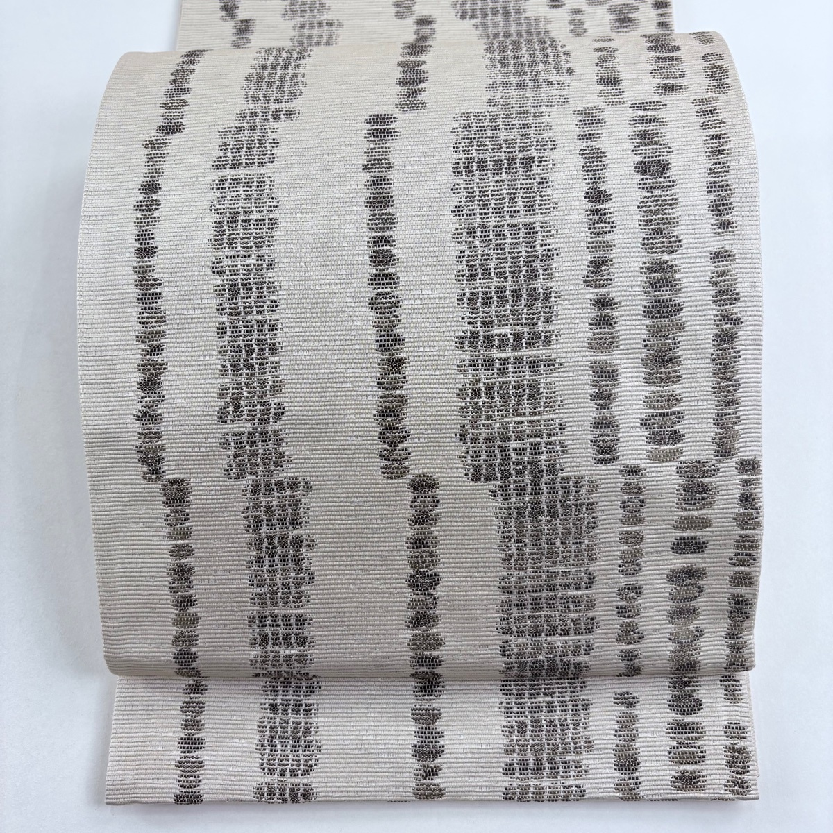 袋帯 名品 六通 正絹 美品 袋帯 名品 華文 ショップ 箔 金通し 金色 六
