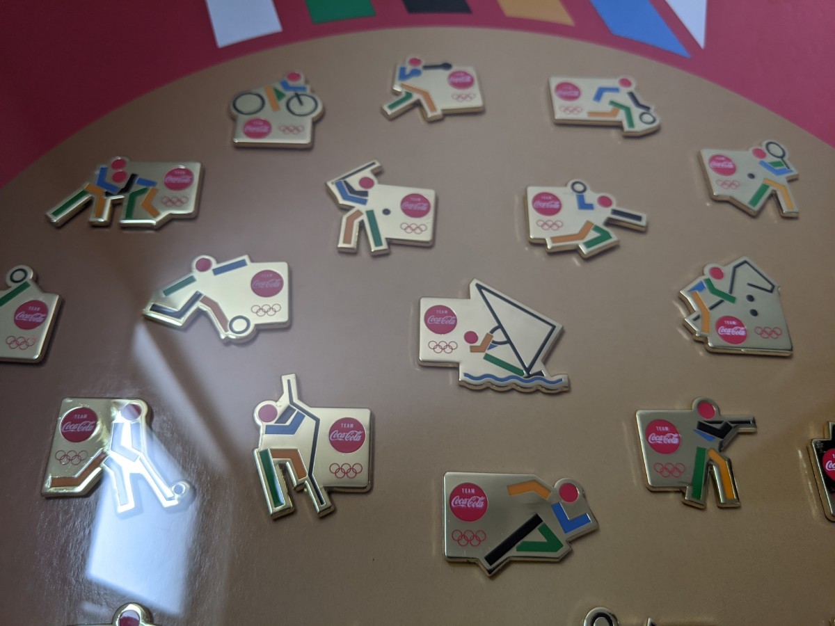 コカ・コーラ 東京オリンピック競技種目別ピンバッジ 額縁入り 記念品