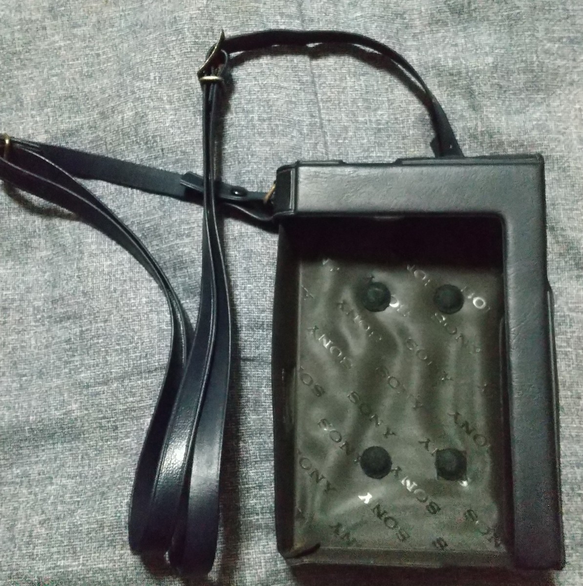 ソニー初代ウォークマン TPS-L2用ケース｜Yahoo!フリマ（旧PayPayフリマ）