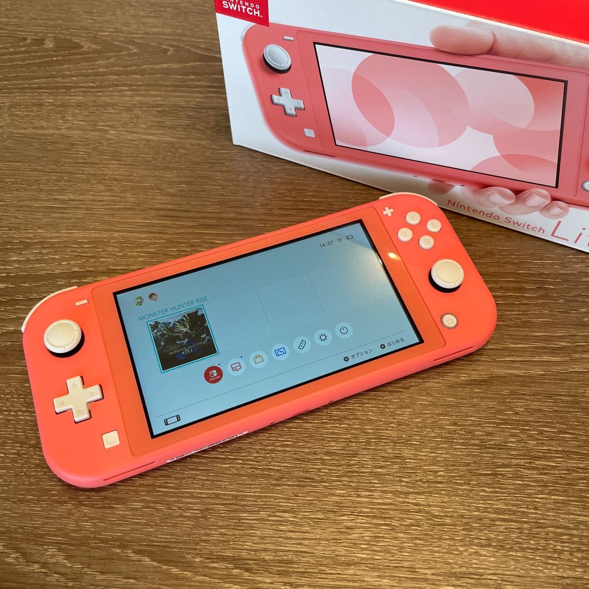 Nintendo Switch Lite ピンク スイッチライト箱付きケース付き Switch