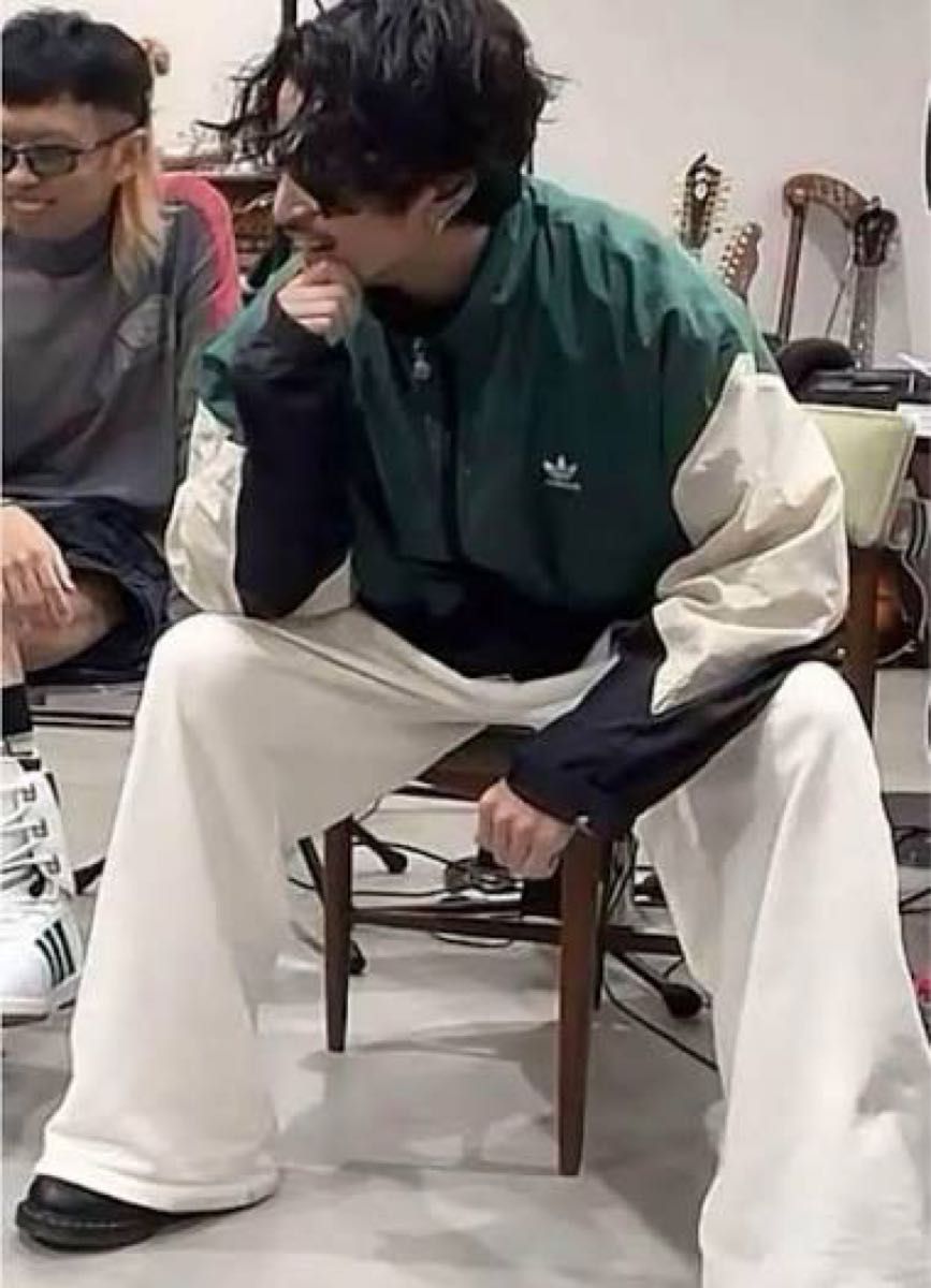 デッドストック級 常田大希着用 同型同色 adidas アディダス ナイロン