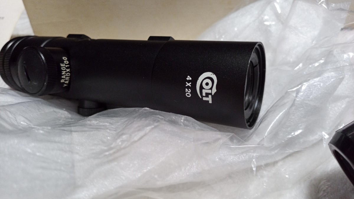 COLT コルト ライフルスコープ 4x20 M16 キャリングハンドル用 元箱