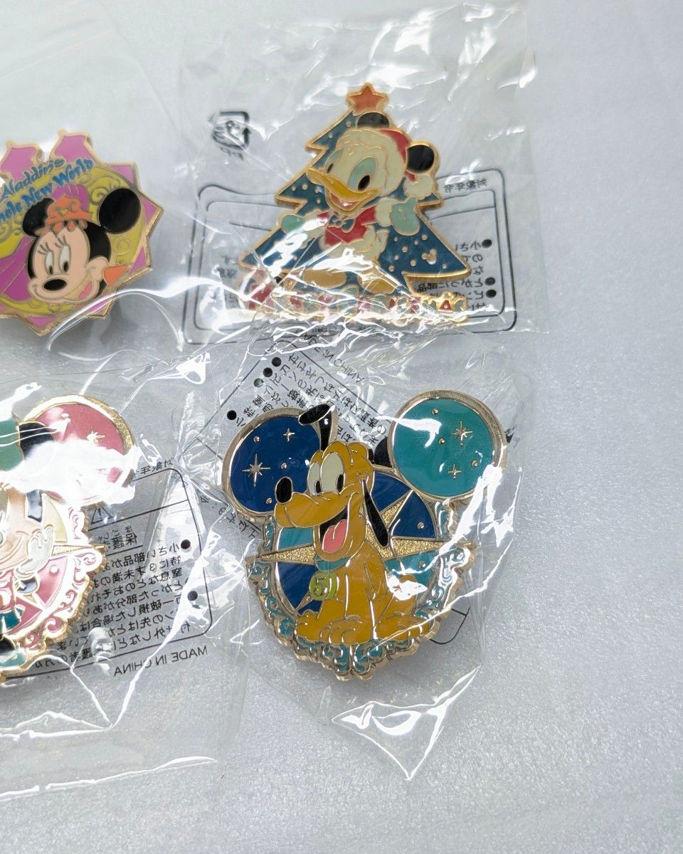 Disney ディズニーシー ピンバッジ7個 ミッキーマウス ミニー プルート