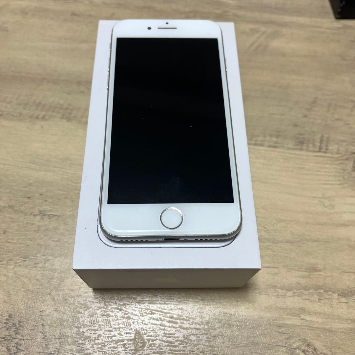 iPhone 8 64GB シルバー（ジャンク品）｜Yahoo!フリマ（旧PayPayフリマ）