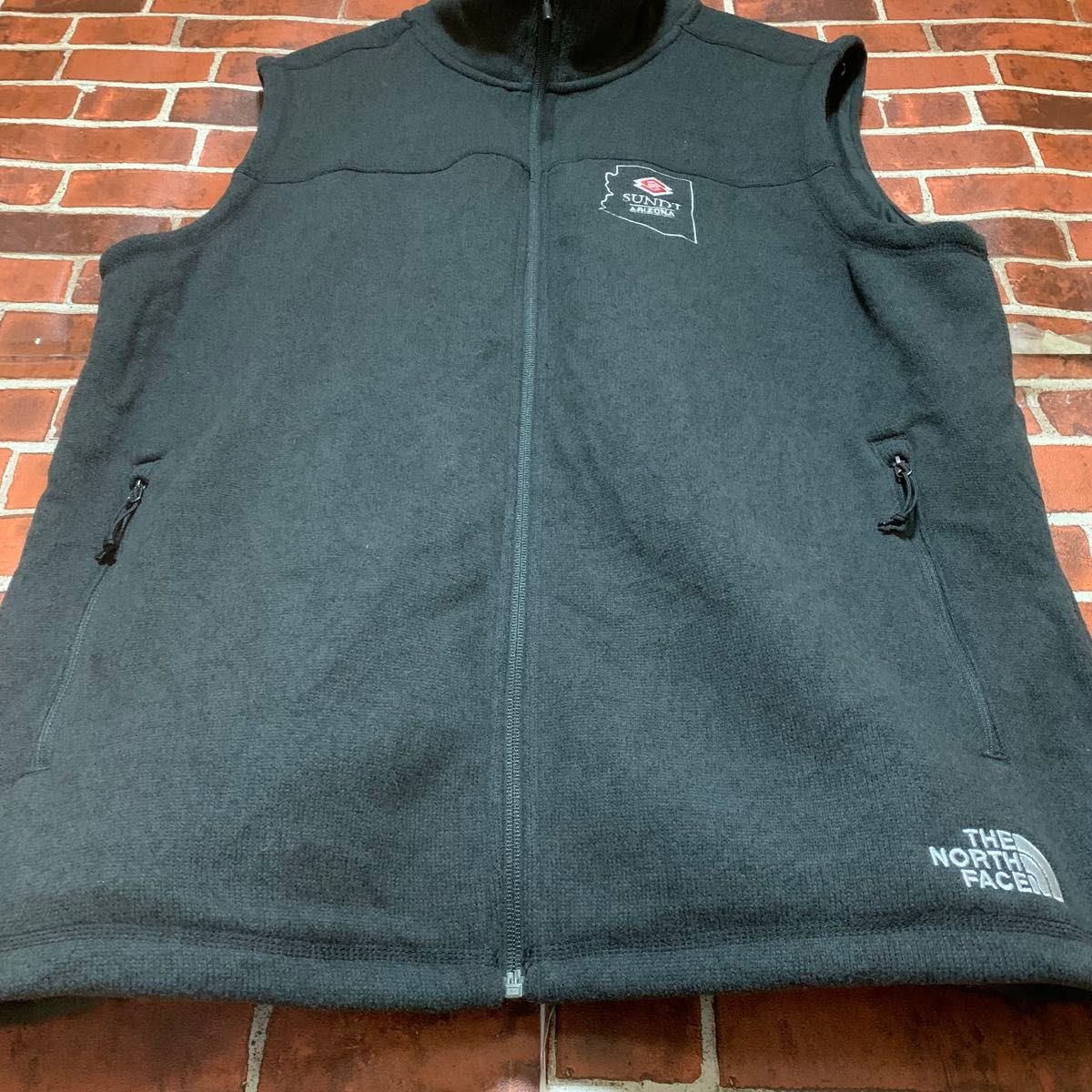 USA古着】ノースフェイスソフトシェルベスト3XLグレービック刺繍ドロー