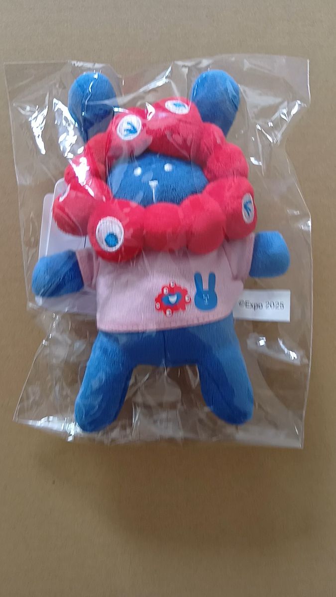 大阪万博 EXPO2025 ミャクミャク なりきり クッション 2点セット売り