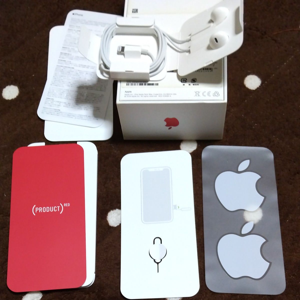 iPhone 11 (PRODUCT)RED 64GB 純正イヤホン付き 箱と 純正イヤホン2個