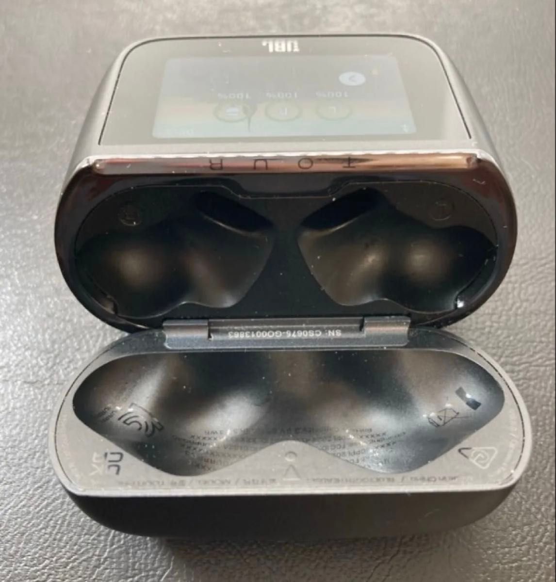 JBL TOUR PRO 3 充電ケース ブラック 通電充電確認済 8878 JBL TOUR