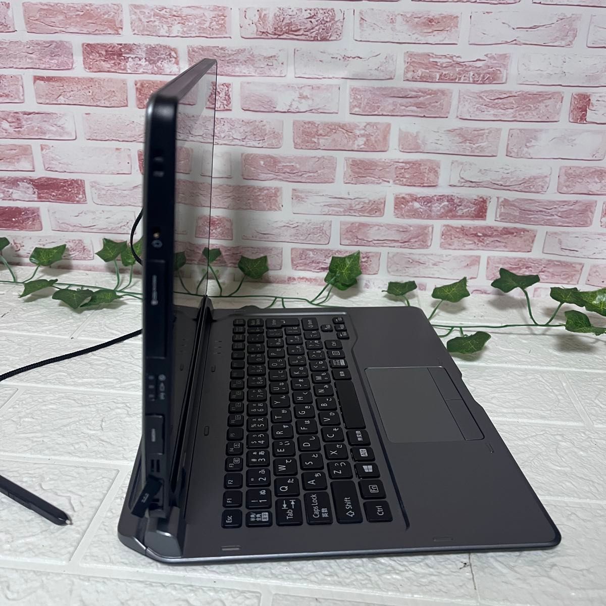 タッチパネル美品 SSD128GB Q616/P カメラ 高解像度 Core m3 6Y30