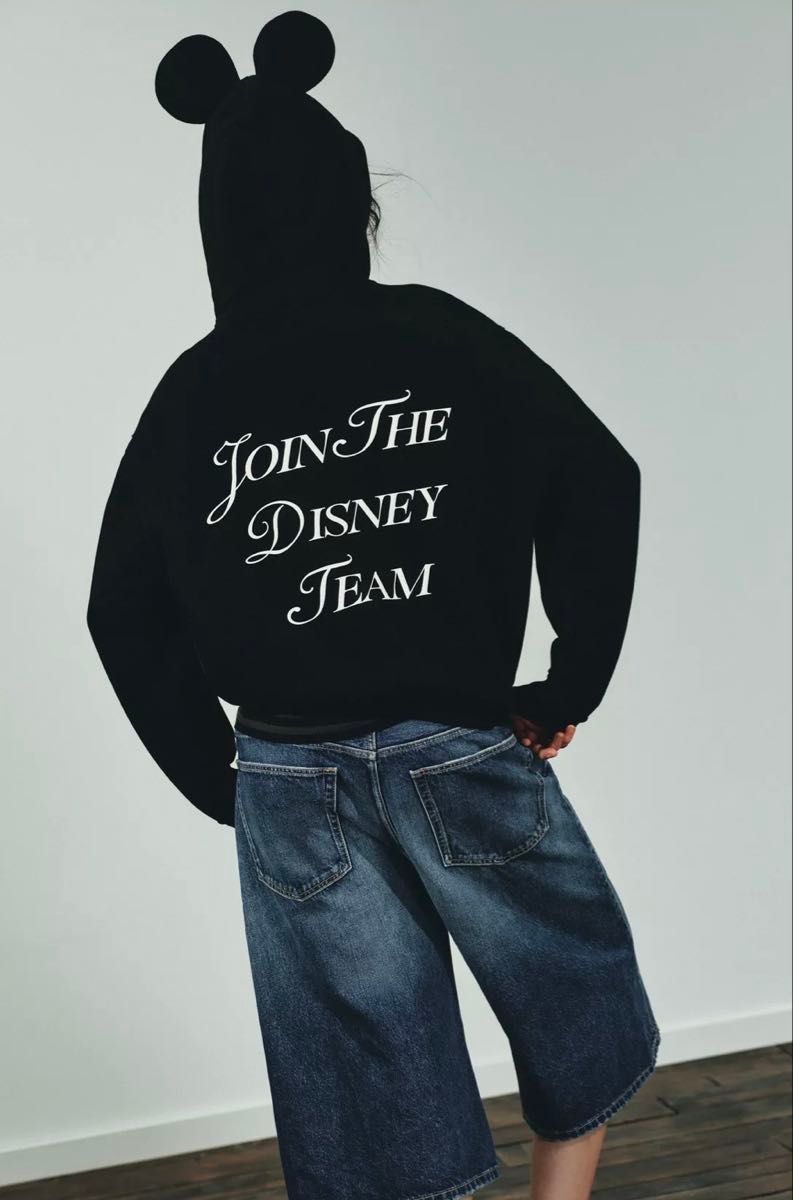 新品未使用ZARA(ザラ)Disney×ZARAコラボミッキーマウススウェット