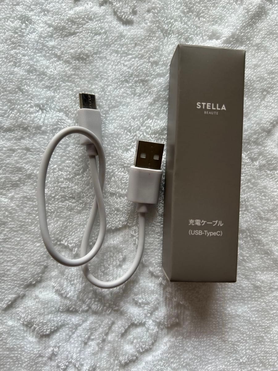 STELLA BEAUTE 美顔器 シルバー 充電ケーブル付き STELLA BEAUTE 美顔