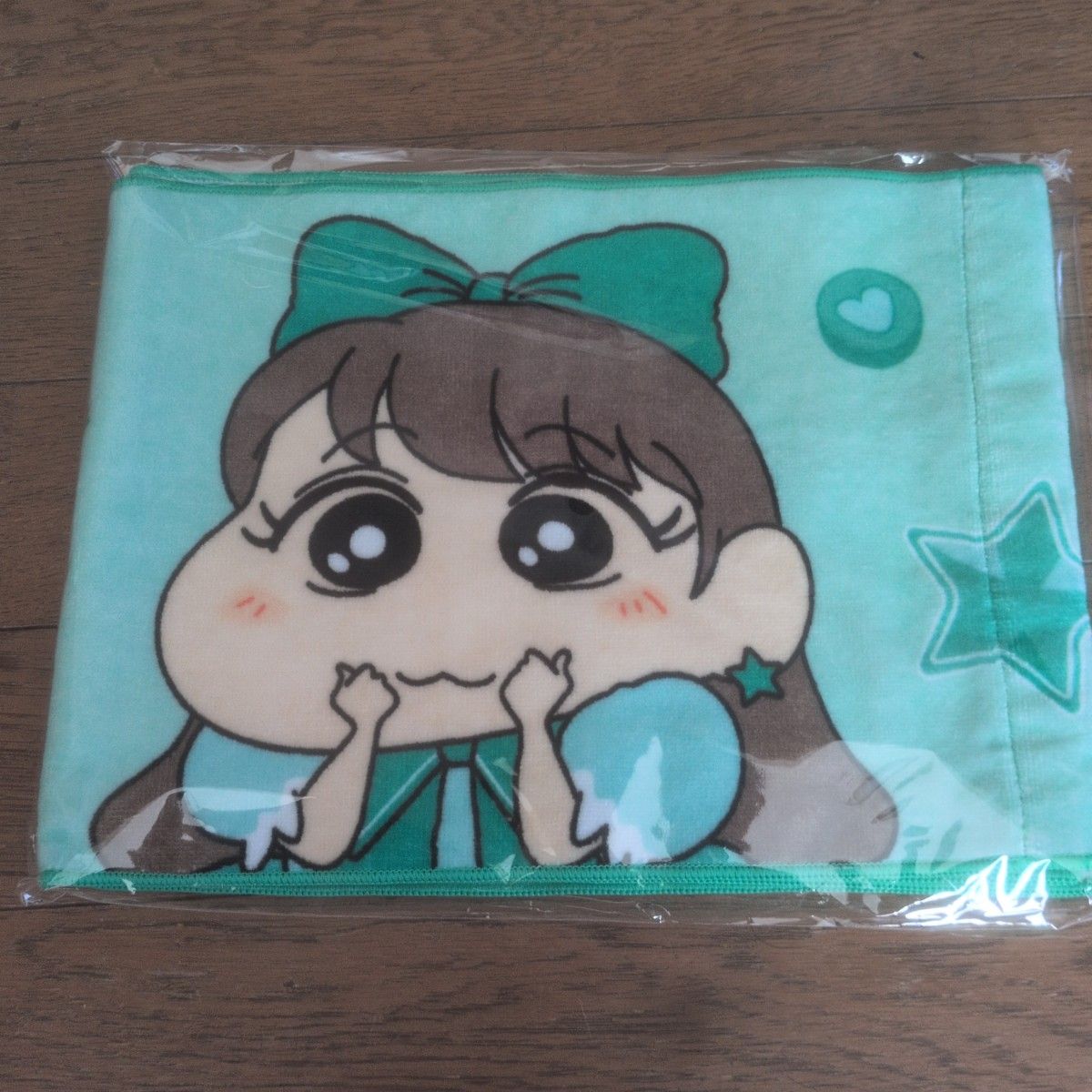 FRUITSZIPPER フルーツジッパー クレヨンしんちゃん コラボ タオル