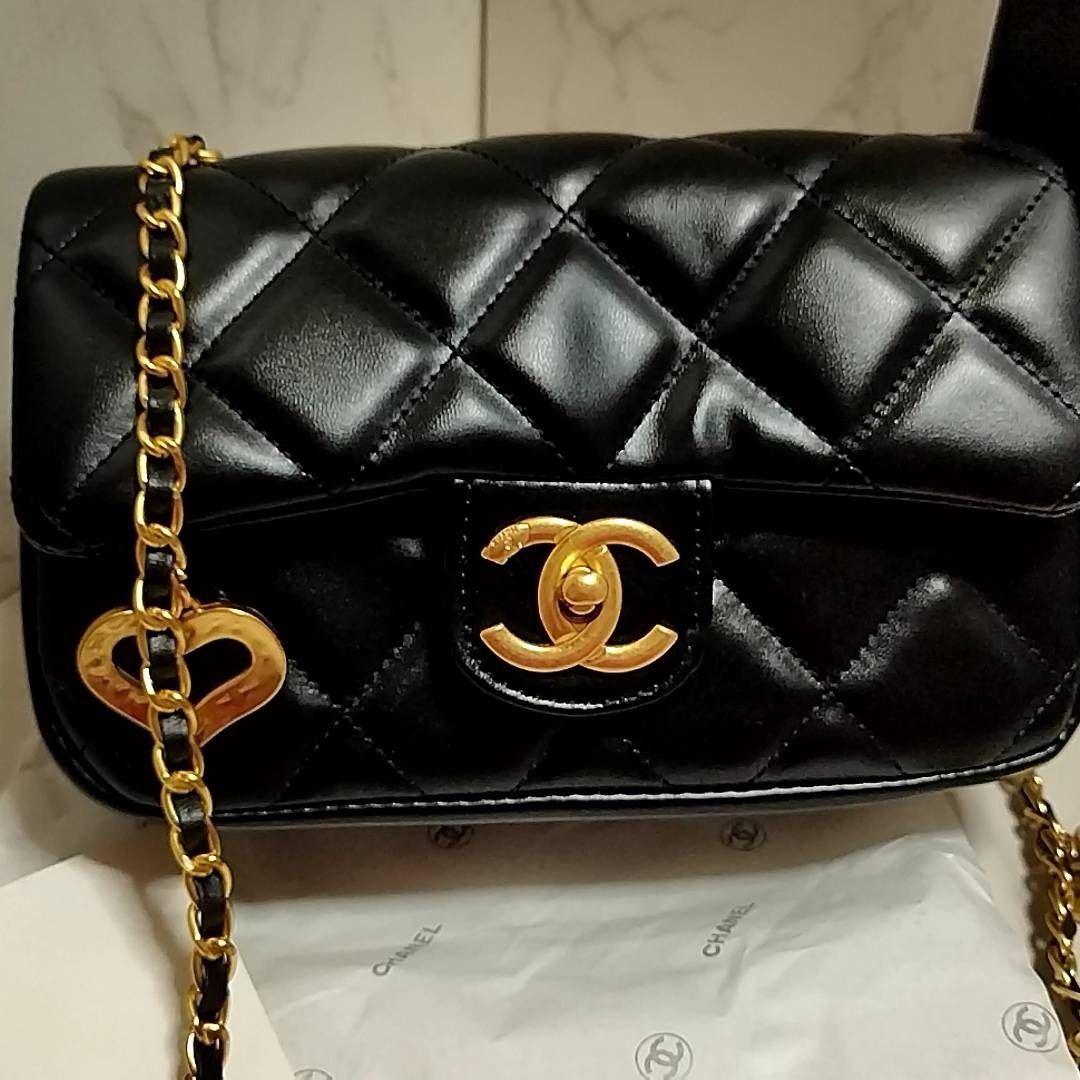 シャネル ショルダーバッグ ノベルティ ハートチェーン 黒｜Yahoo