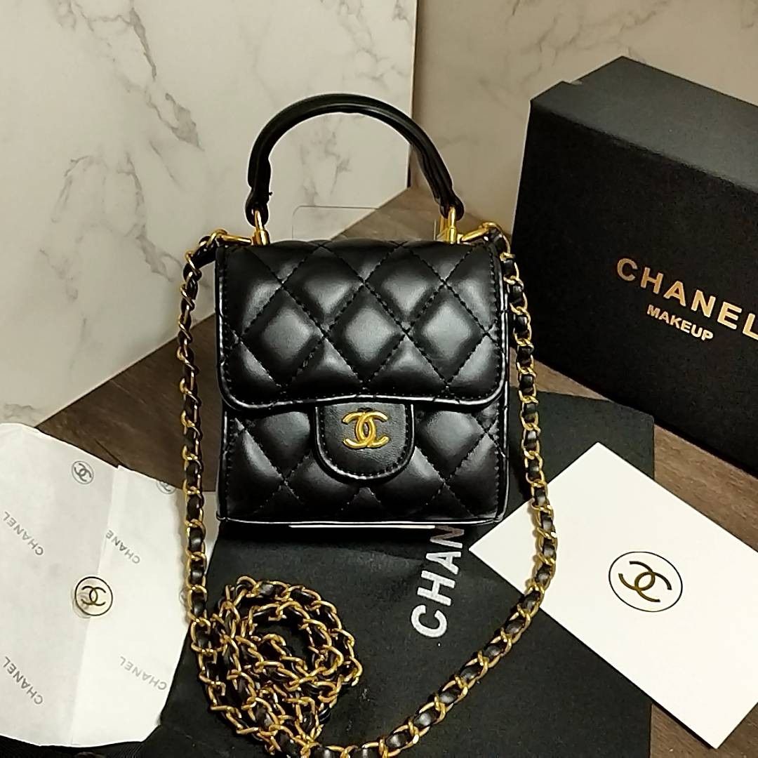シャネル ノベルティ VIP ギフト チェーン ショルダーバッグ ミニ