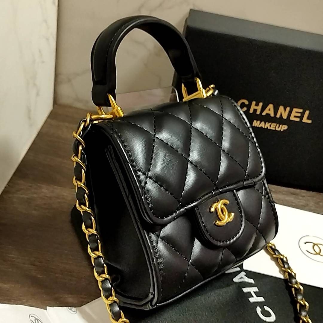 シャネル ノベルティ VIP ギフト チェーン ショルダーバッグ ミニ