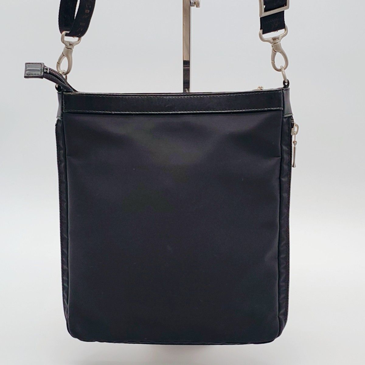 BURBERRY BLACK LABEL バーバリーブラックレーベル ショルダーバッグ