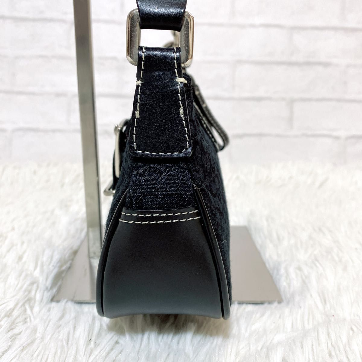 極美品 COACH コーチ ワンショルダーアクセサリーポーチSOHO 6362