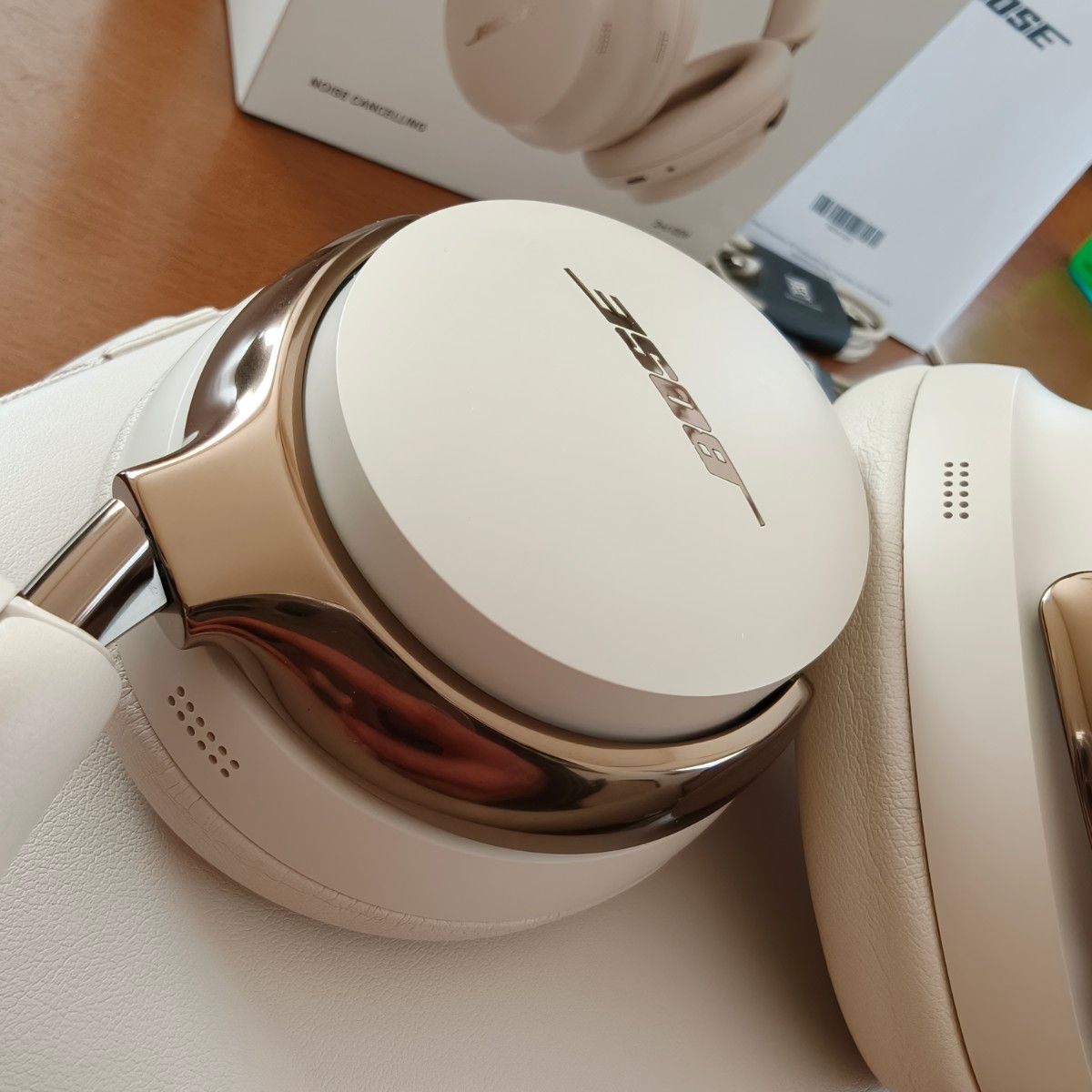 Bose QuietComfort Ultra Headphones （第2世代）ドリフトウッドサンド