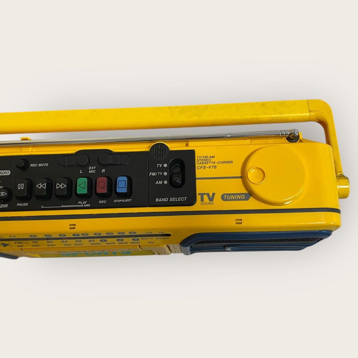 最終値下げ】SONY SPORTS ラジカセ CFS-V75オリーブ ソニー 最終値下げ