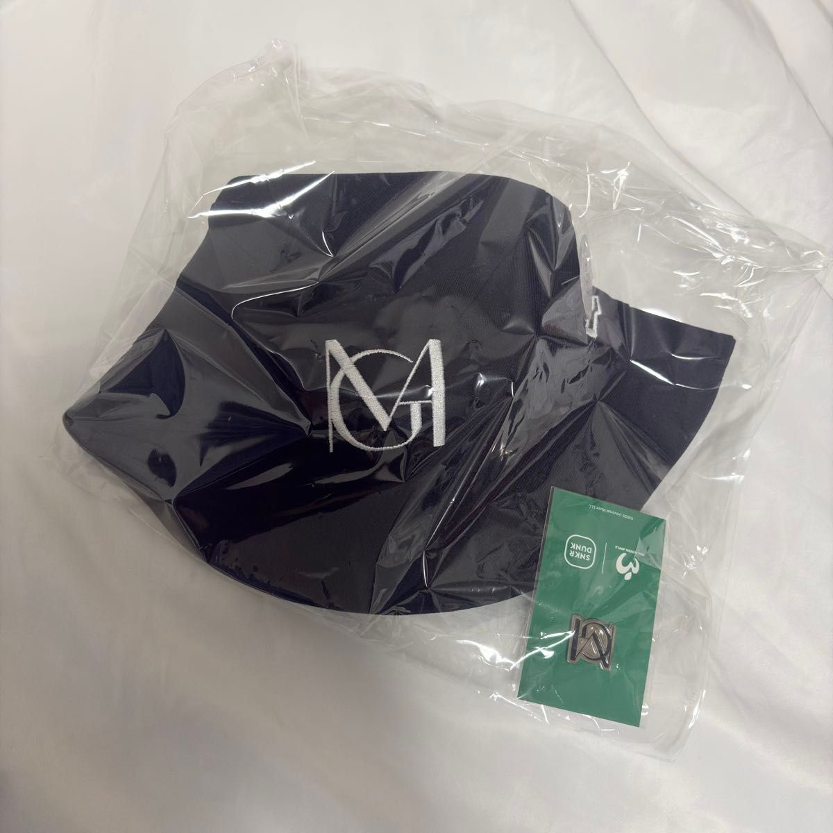 Mrs GREEN APPLE NEW ERA BUCKET-01 MGA LOGO HAT 