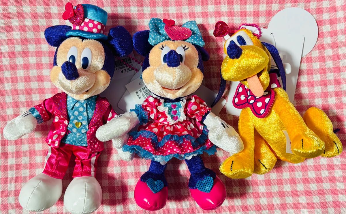 ミニー ミッキー プルート ぬいぐるみバッジ ミニーのファンダーランド