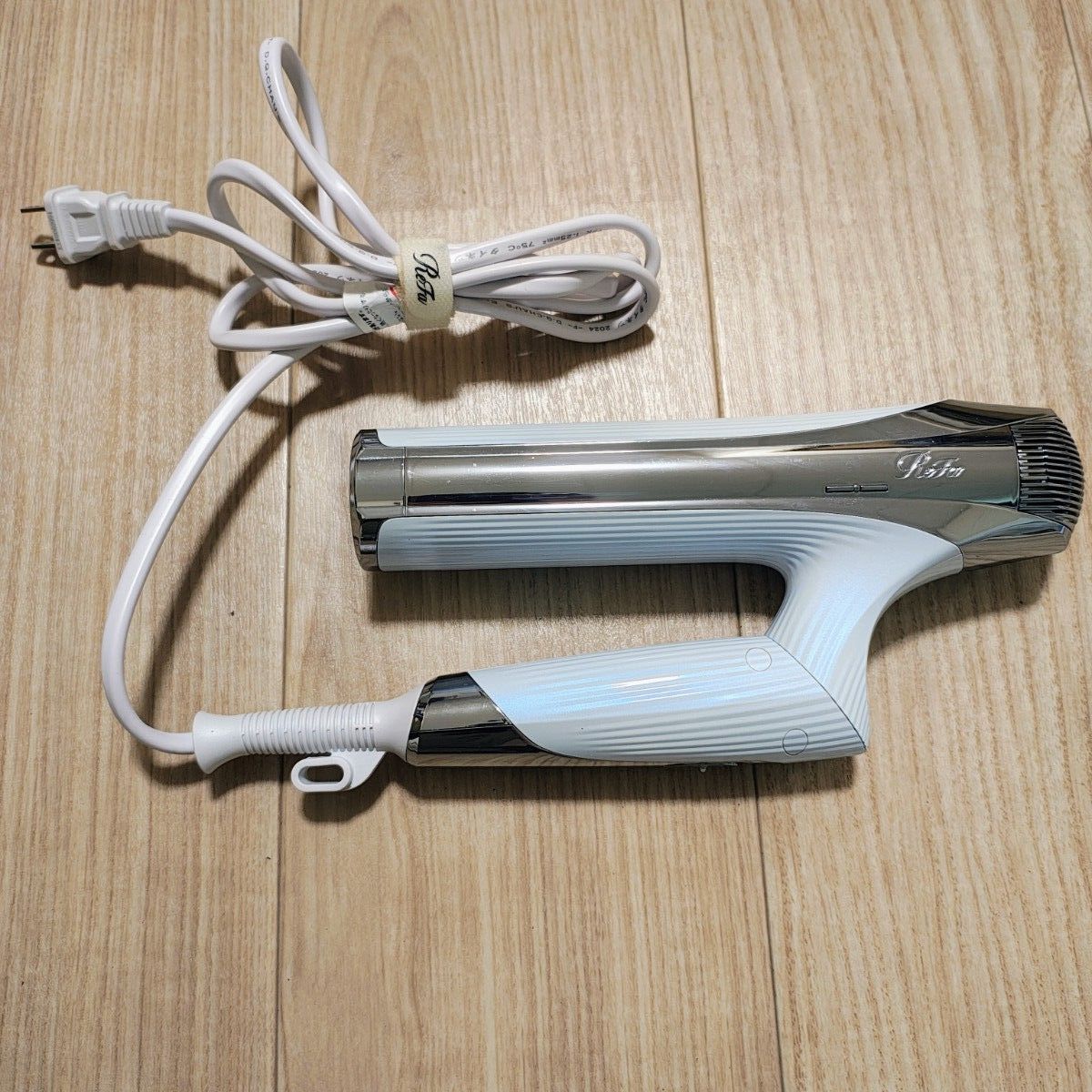 リファ ドライヤー RE-AX-02A ジャンク品｜Yahoo!フリマ（旧PayPayフリマ）