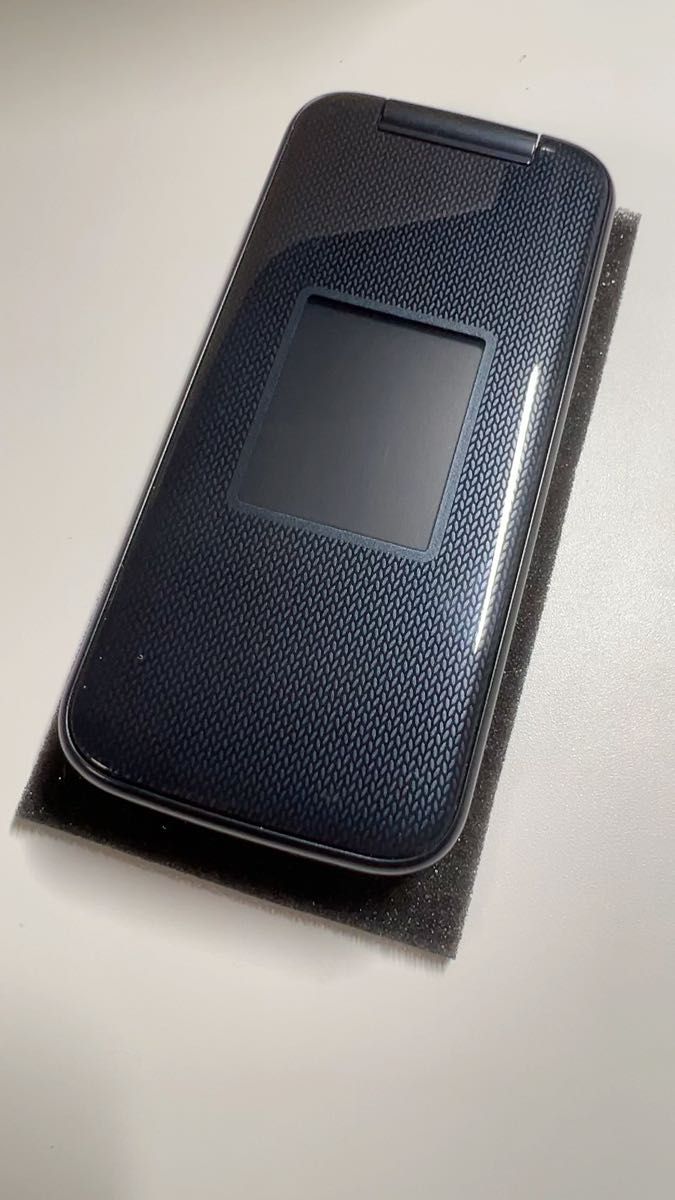 ドコモ docomo らくらくホン F-41F ネイビー 元箱一式 折りたたみ