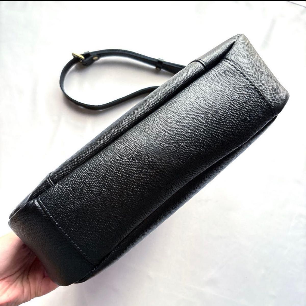 新品】kissora キソラ 国産 日本製レザーショルダーバッグ ブラック 黒