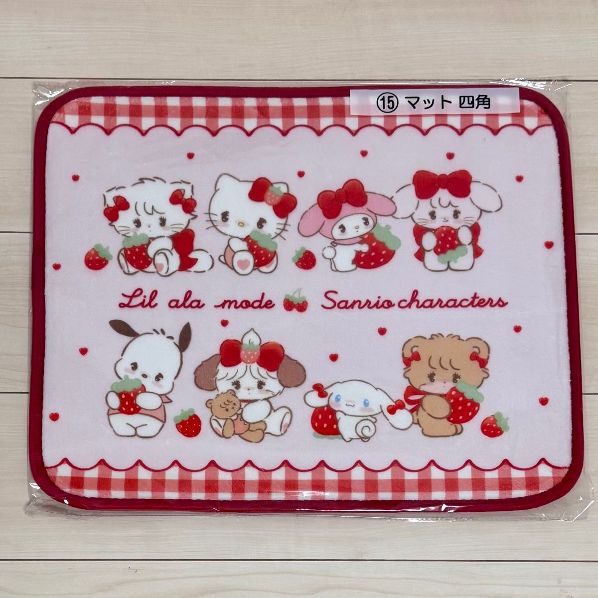 Lil ala mode × サンリオキャラクターズ マット四角 mikko サンリオ