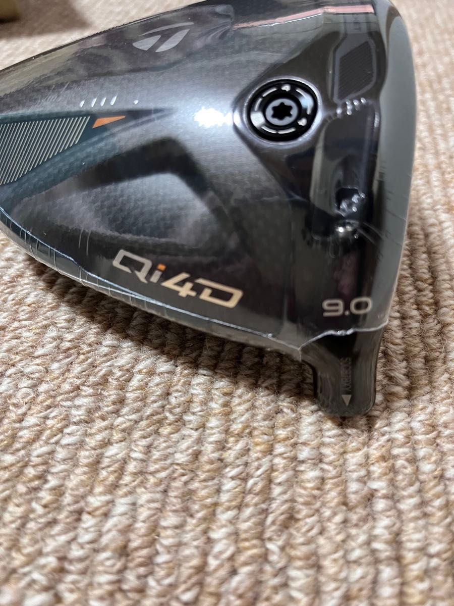 新品 テーラーメイド Qi4D ドライバー ヘッド単品 ヘッドカバー付き