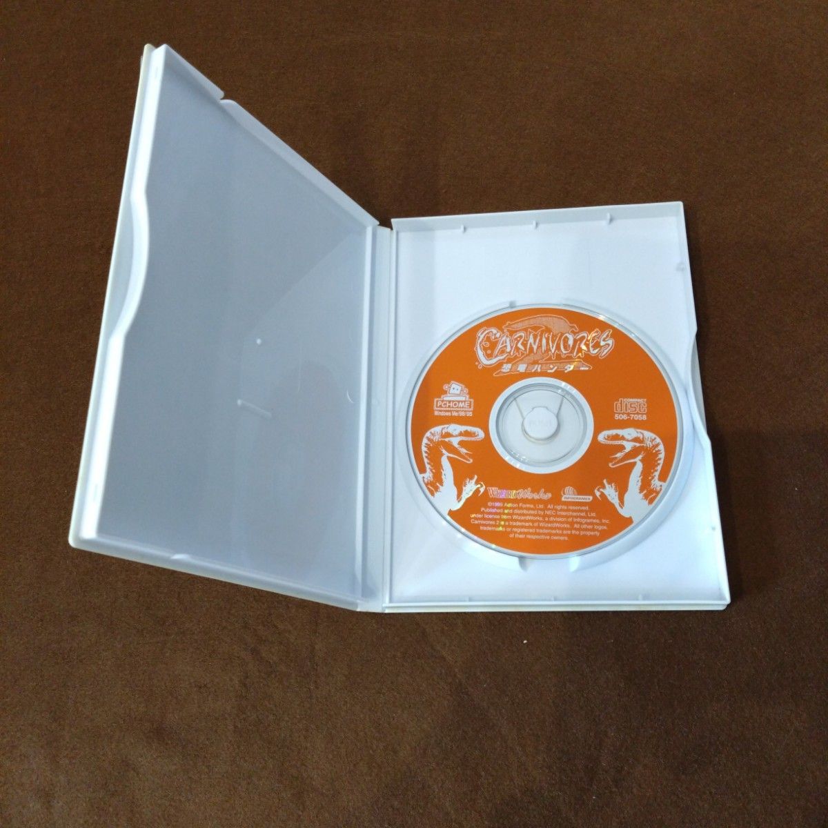 ディスク綺麗】PCゲーム Carnivores2 恐竜ハンター｜Yahoo!フリマ（旧