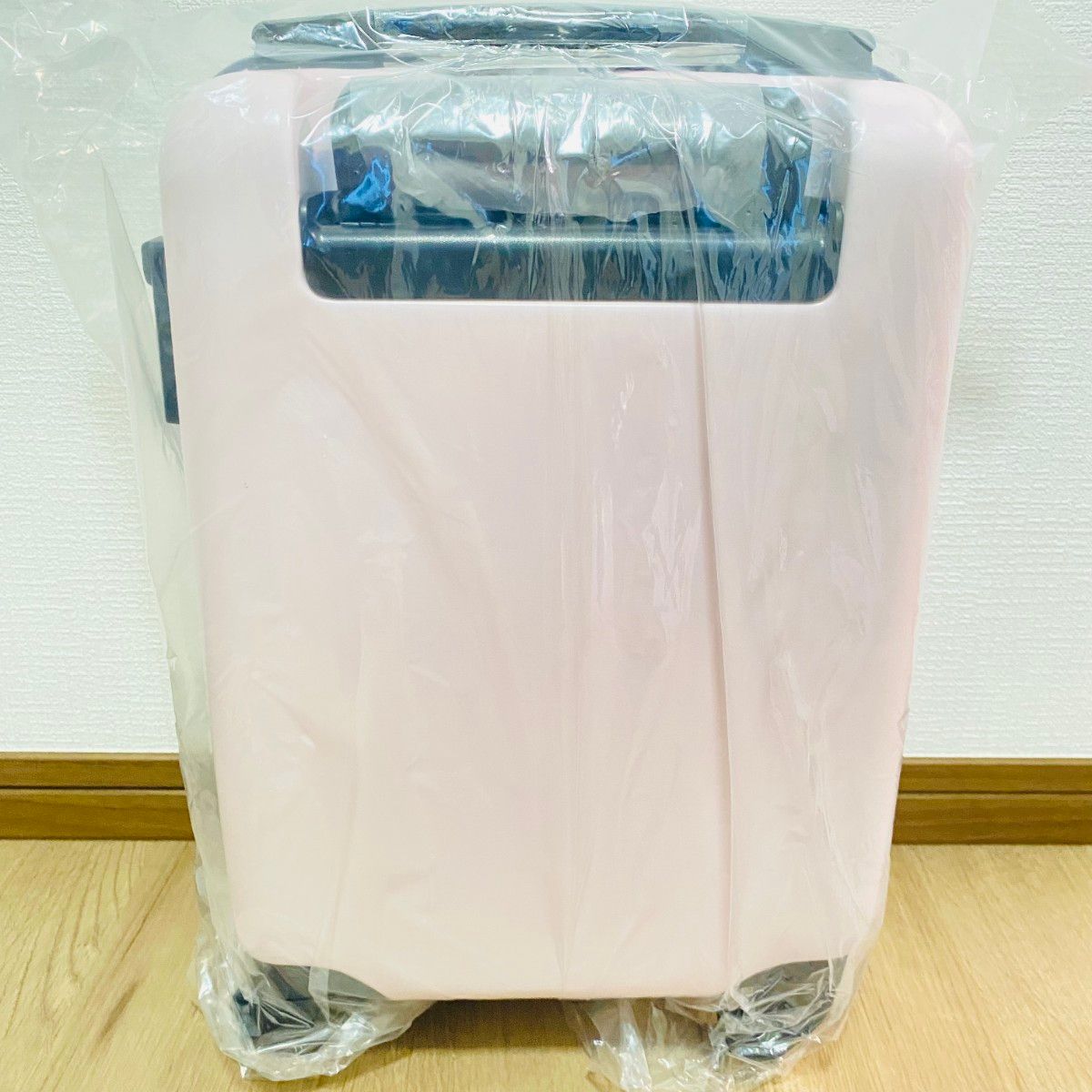 サンリオ 当りくじ Lil ala mode mikko キャリーケース サンリオ