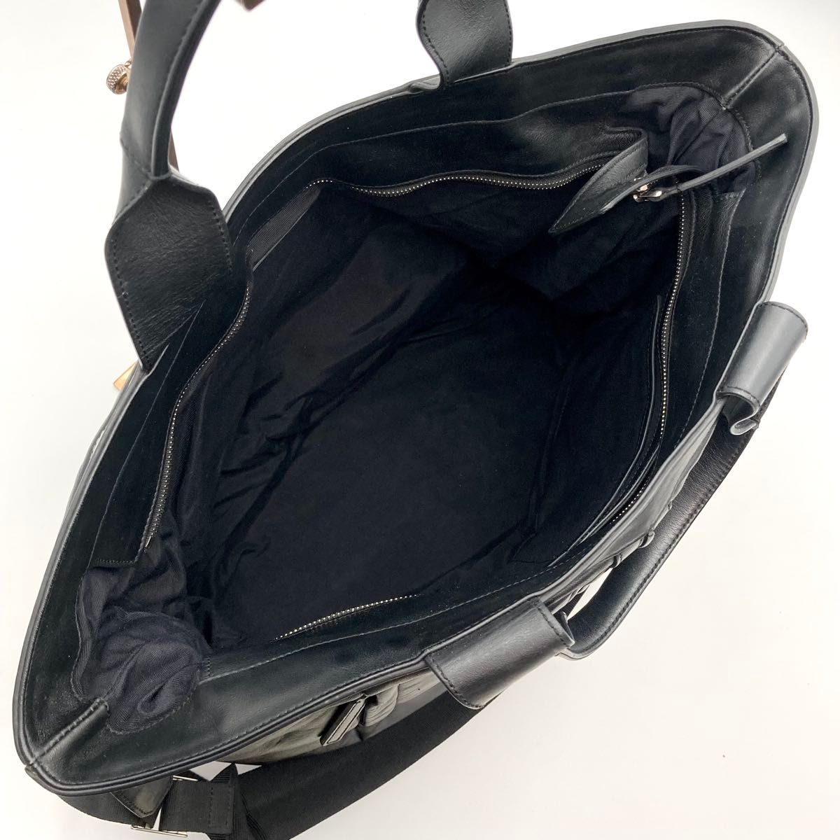 近年モデル 定価約26万【極美品】TOD'S トッズ トートバッグ 黒 カーフ