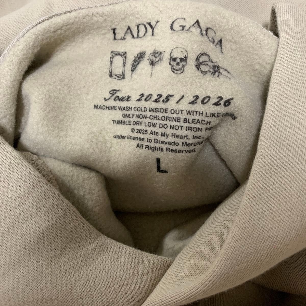 ladygaga lady gaga レディガガ MAYHEM BALL ツアー フーディー