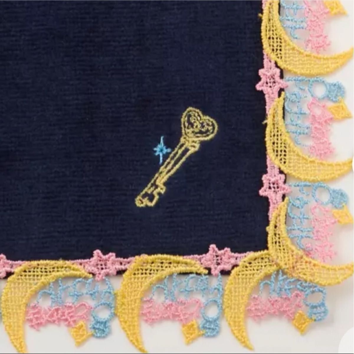 近沢レース × ときめきトゥナイト コラボ タオルハンカチ ネイビー LEE