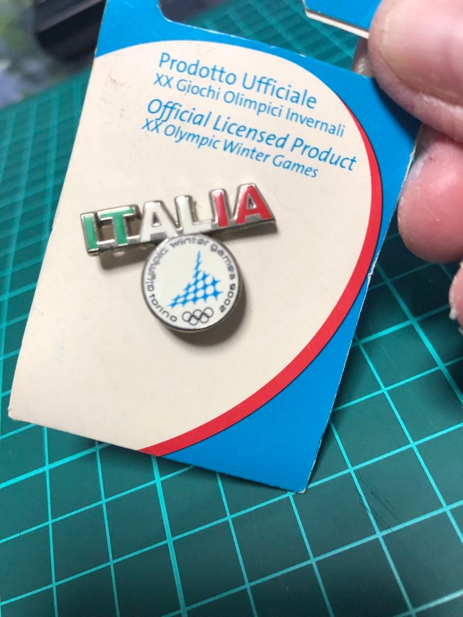 2006年トリノ冬季オリンピックのイタリア公式ライセンスピンバッジ