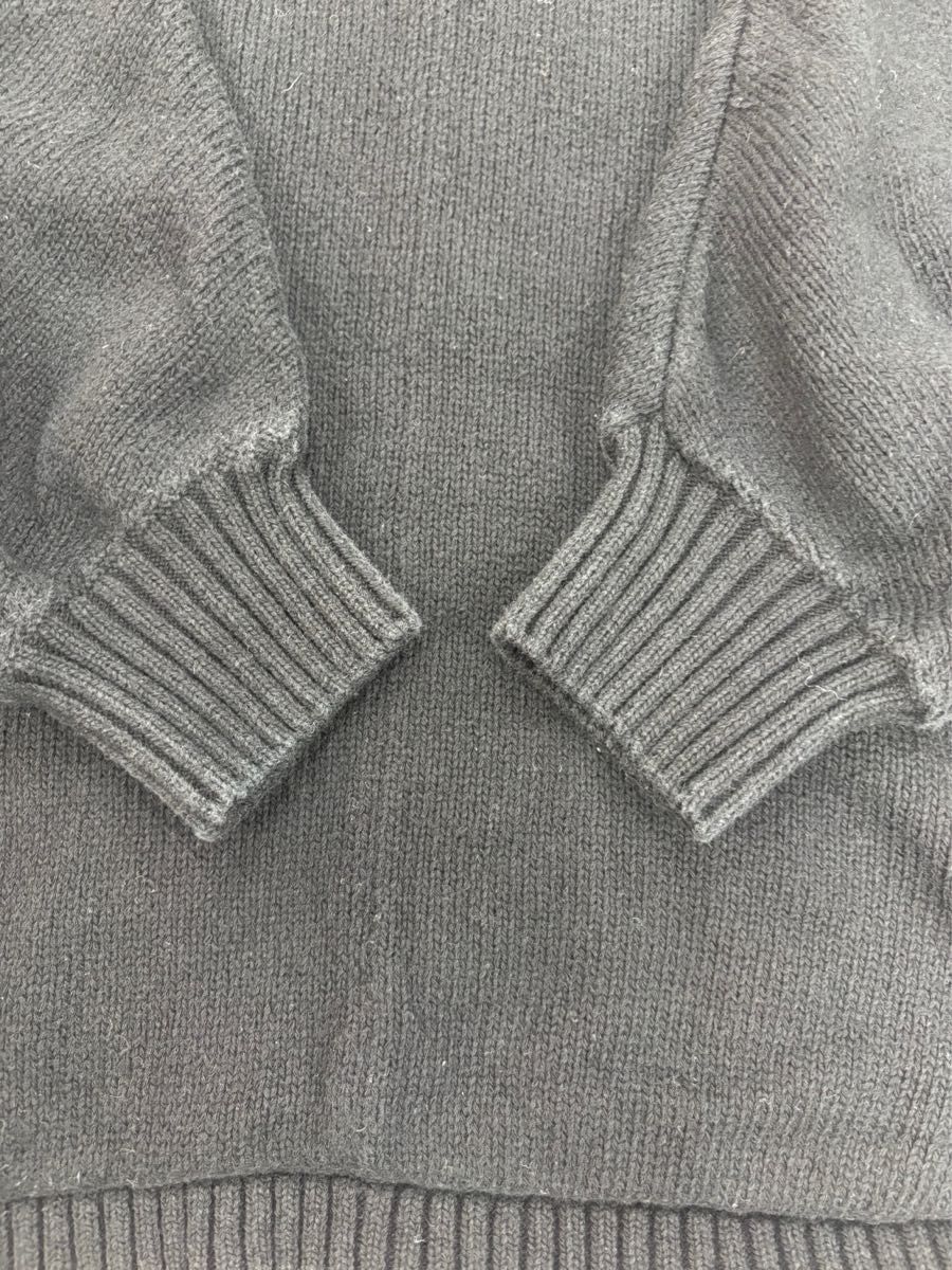 バーバリーブルーレーベル ケーブル編み ニット セーター ロゴプレート