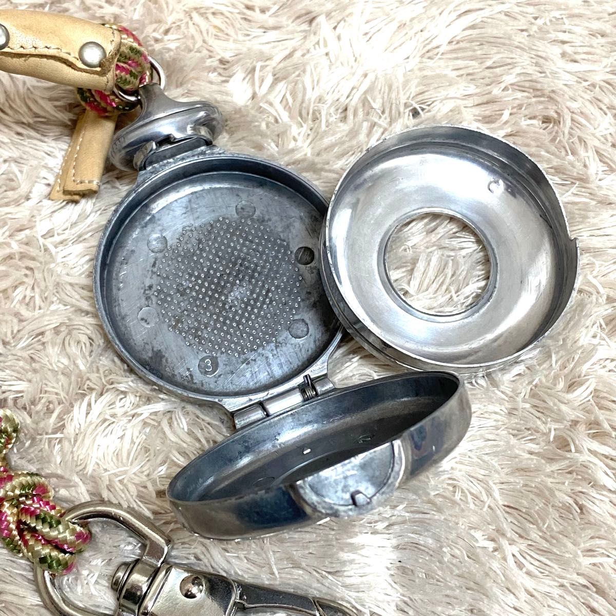 希少 廃盤】Vivienne Westwood 携帯灰皿 オーブ刻印 ヴィヴィアン