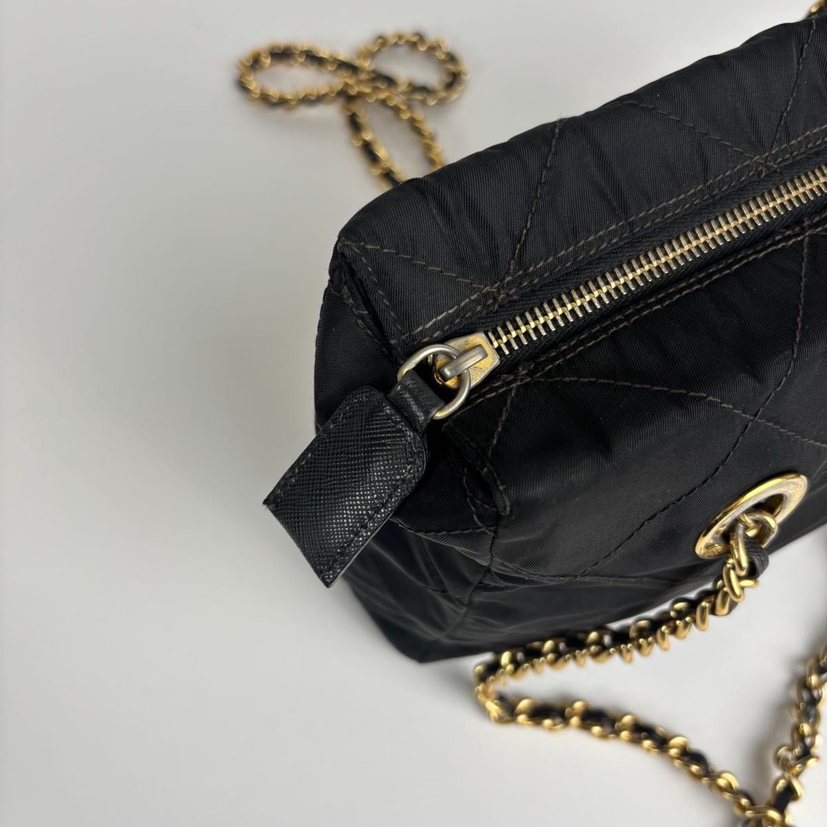 美品 PRADA プラダ ゴールドチェーン キルティング ショルダーバッグ