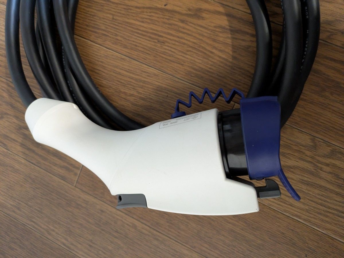 三菱 EV充電ケーブル 9482A122 充電器｜Yahoo!フリマ（旧PayPayフリマ）