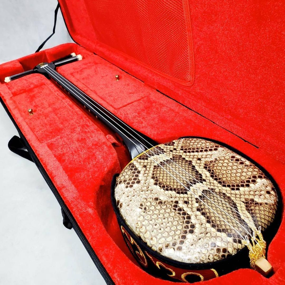 極美品・すぐ始められる】沖縄三線 本蛇皮張り 付属品多数 ハード